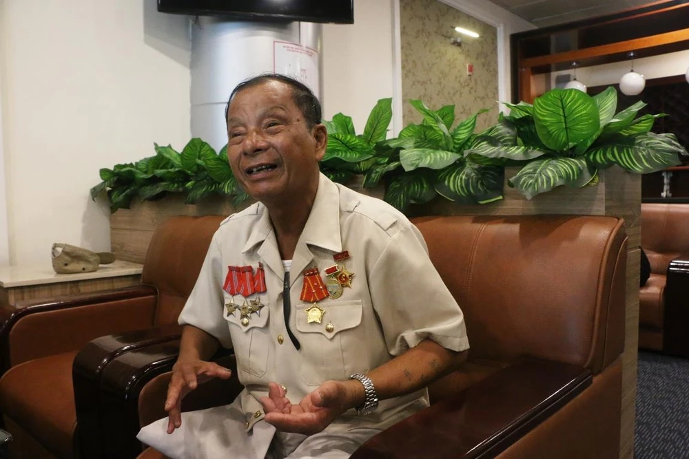 Ông Lý Hồng Sơn, cựu tù binh Côn Đảo trong dịp tham dự Hội nghị biểu dương thương binh nặng tiêu biểu toàn quốc năm 2019. (Ảnh: Anh Tuấn/Vietnam+)