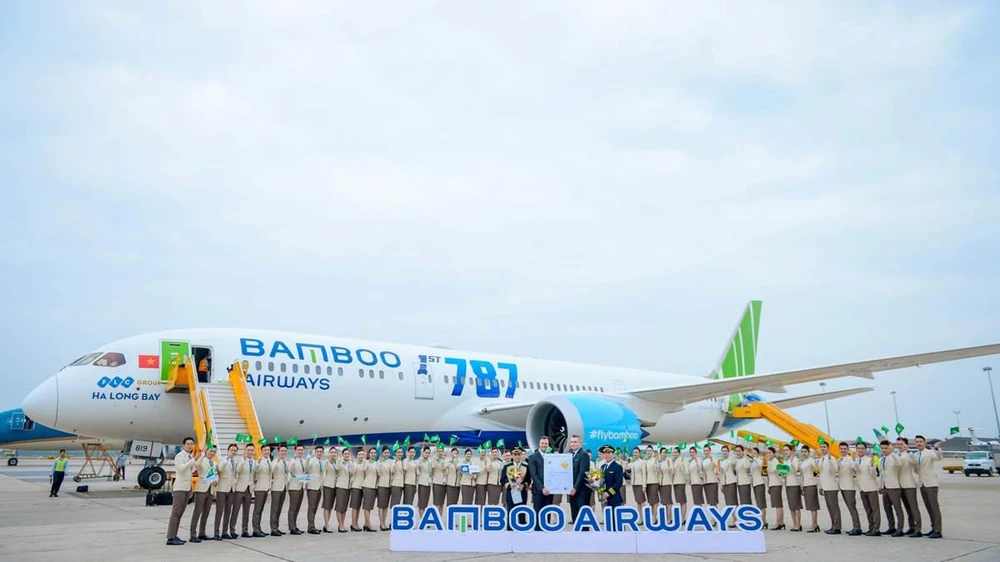 Bamboo Airways chính thức nhận chứng nhận đánh giá an toàn khai thác trong chiều 3/1 tại cảng hàng không quốc tế Nội Bài. (Ảnh: CTV/Vietnam+)