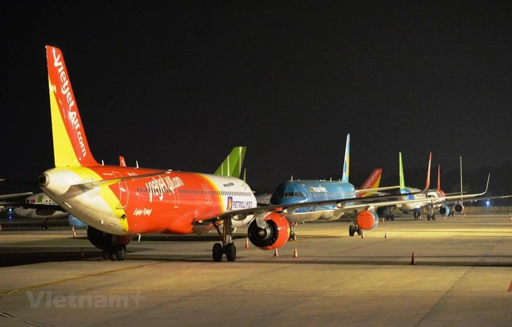Máy bay tại sân đỗ Cảng hàng không quốc tế Nội Bài. (Ảnh: Hoàng Anh/Vietnam+)