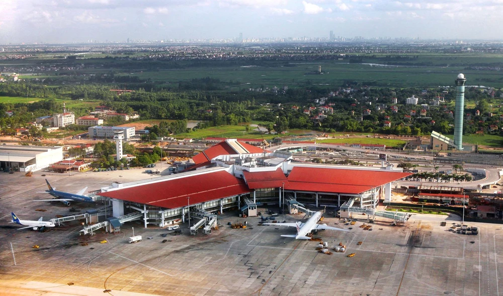 Máy bay đỗ tại sân bay quốc tế Nội Bài. (Ảnh: Huy Hùng/Vietnam+)