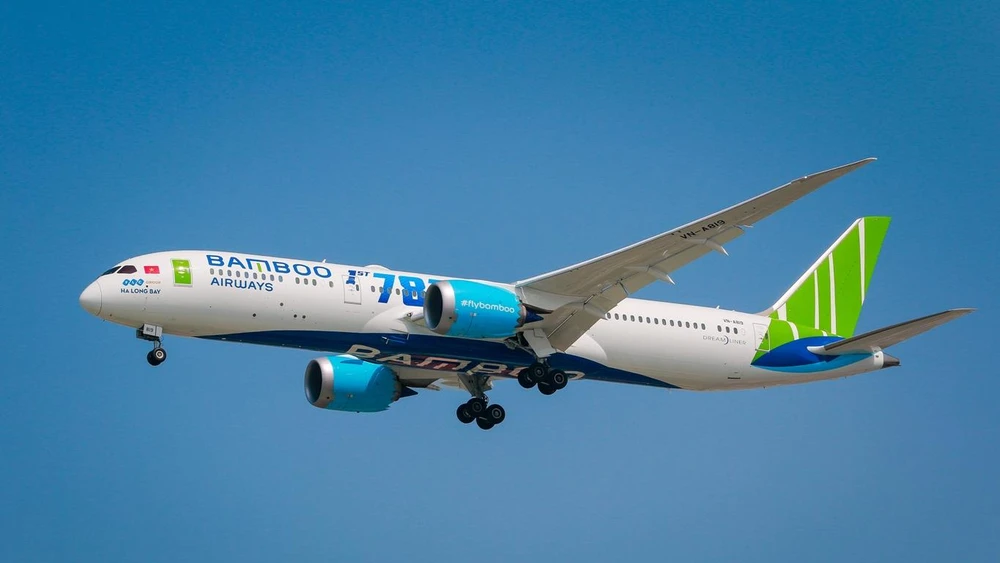 Bamboo Airways đã chịu thiệt hại nặng nề về doanh thu do ảnh hưởng của dịch COVID-19. (Ảnh: CTV/Vietnam+)