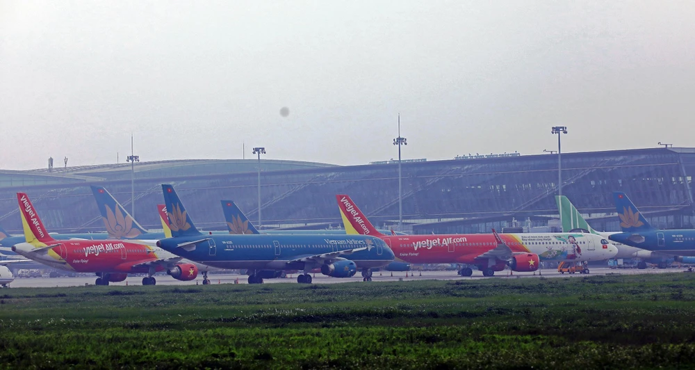 Máy bay của các hãng hàng không tại sân bay Nội Bài. (Ảnh: Huy Hùng/Vietnam+)