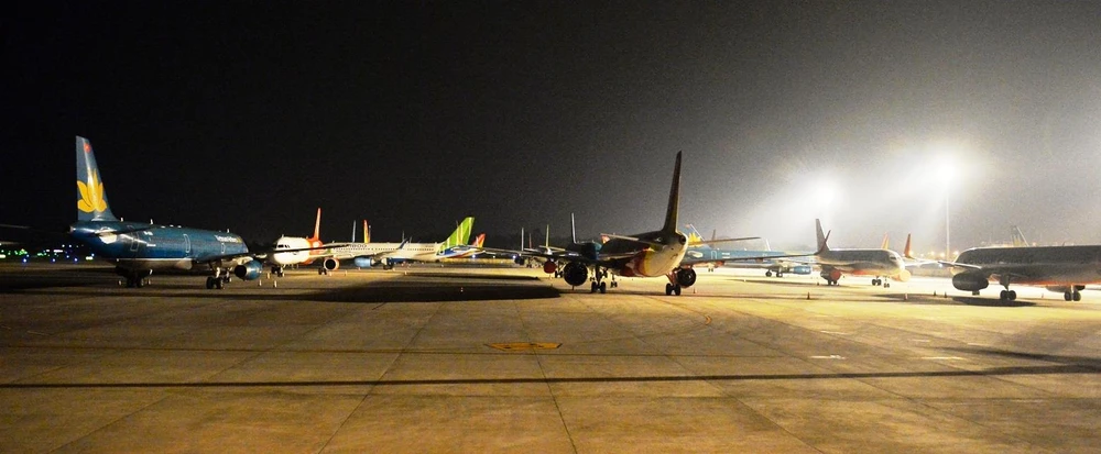 Các hãng hàng không đang gặp nhiều khó khăn về doanh thu do ảnh hưởng của dịch COVID-19. (Ảnh: CTV/Vietnam+)
