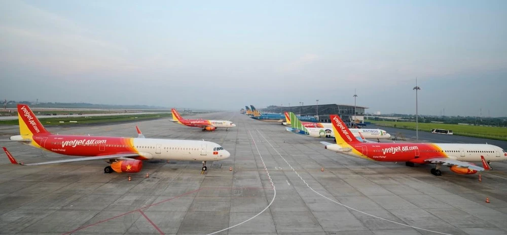 Các hãng hàng không Việt Nam đang gặp nhiều khó khăn về tài chính nên cần được hỗ trợ để vượt qua dịch COVID-19. (Ảnh: CTV/Vietnam+)