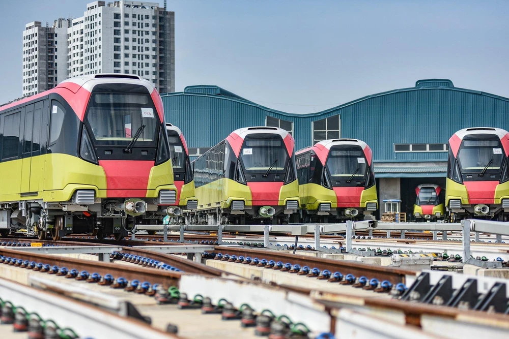 Các đoàn tàu tuyến đường sắt đô thị đoạn Nhổn-ga Hà Nội sẽ được chạy thử liên tiếp vào tháng 12 tới. (Ảnh: CTV/Vietnam+)