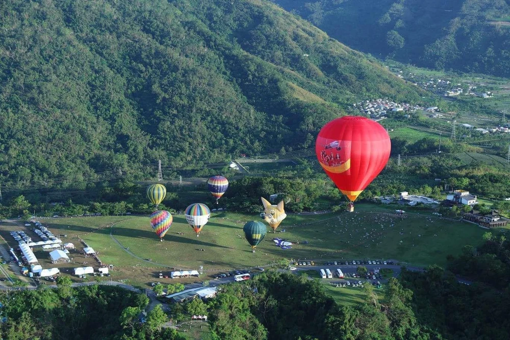 Khinh khí cầu Vietjet sẽ tham gia lễ hội Khinh khí cầu lớn nhất Việt Nam tại Tuyên Quang. (Ảnh: CTV/Vietnam+)