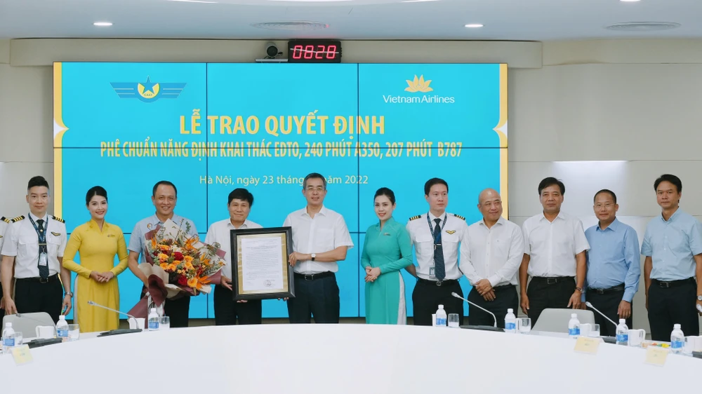 Vietnam Airlines là hãng bay Việt đầu tiên đạt khai thác tầm bay mở rộng trên 180 phút. (Ảnh: CTV/Vietnam+)