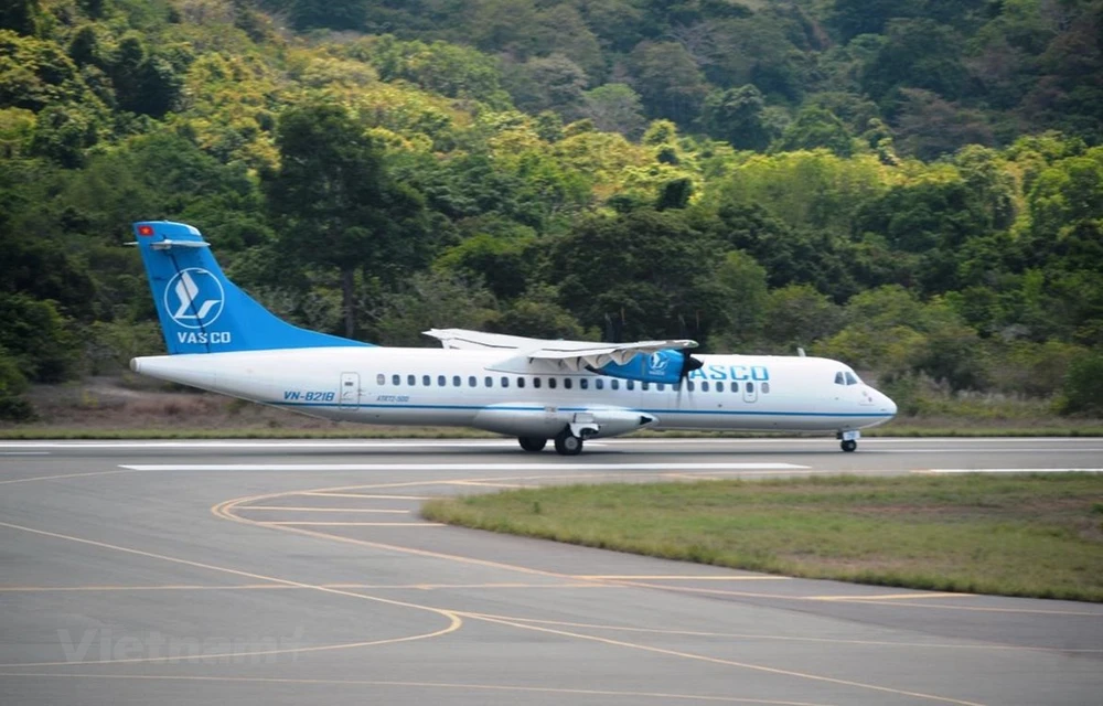 Sân bay Cà Mau hiện chỉ đón được các loại máy bay cỡ nhỏ như ATR72 và Embraer 195. (Ánh: Việt Hùng/Vietnam+)