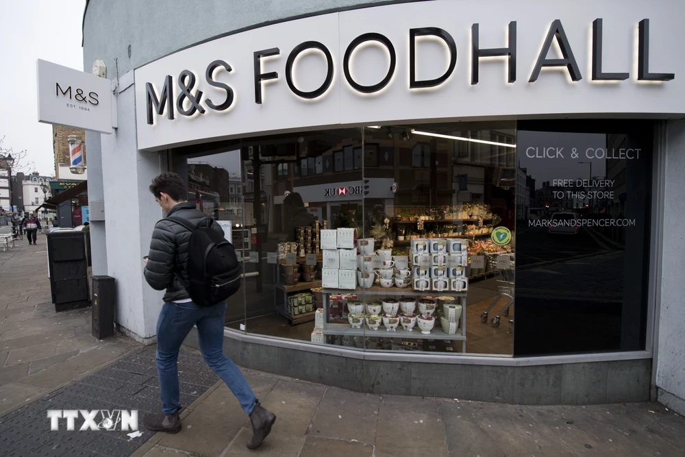 Một cửa hàng của Marks and Spencer tại London, Anh. (Ảnh: AFP/TTXVN) 