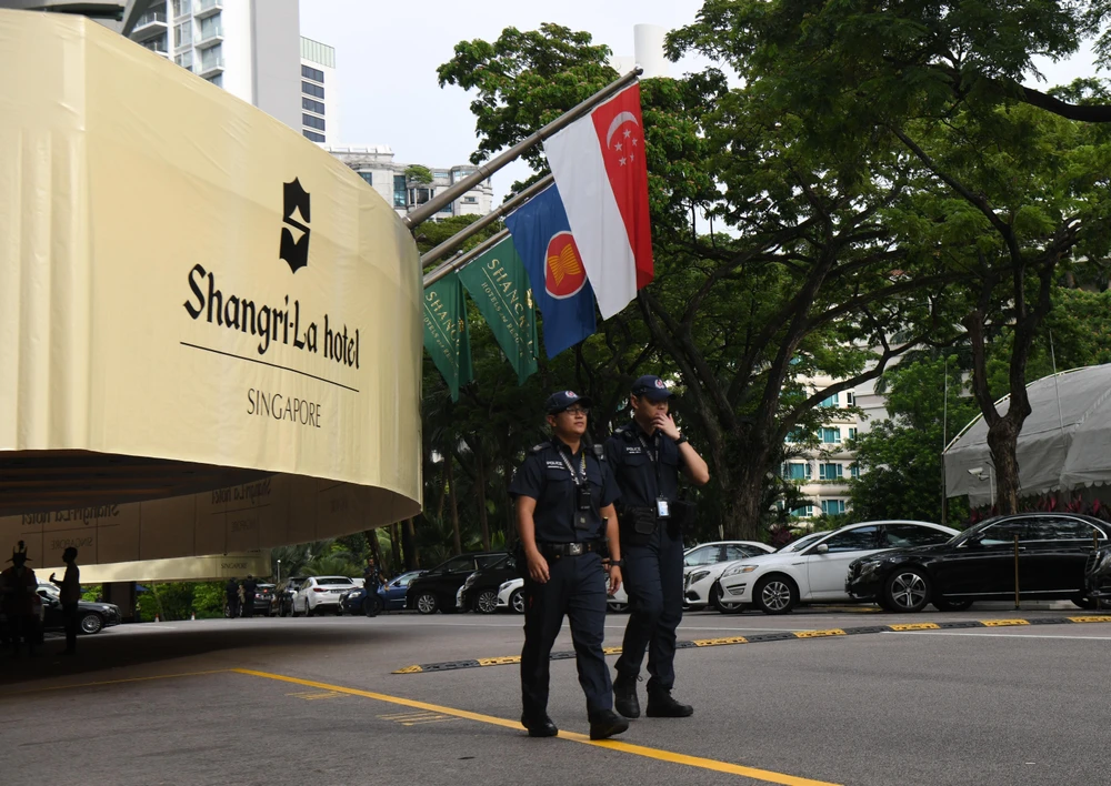 Bên ngoài khách sạn Shangri-La tại Singapore. (Nguồn: TTXVN phát)
