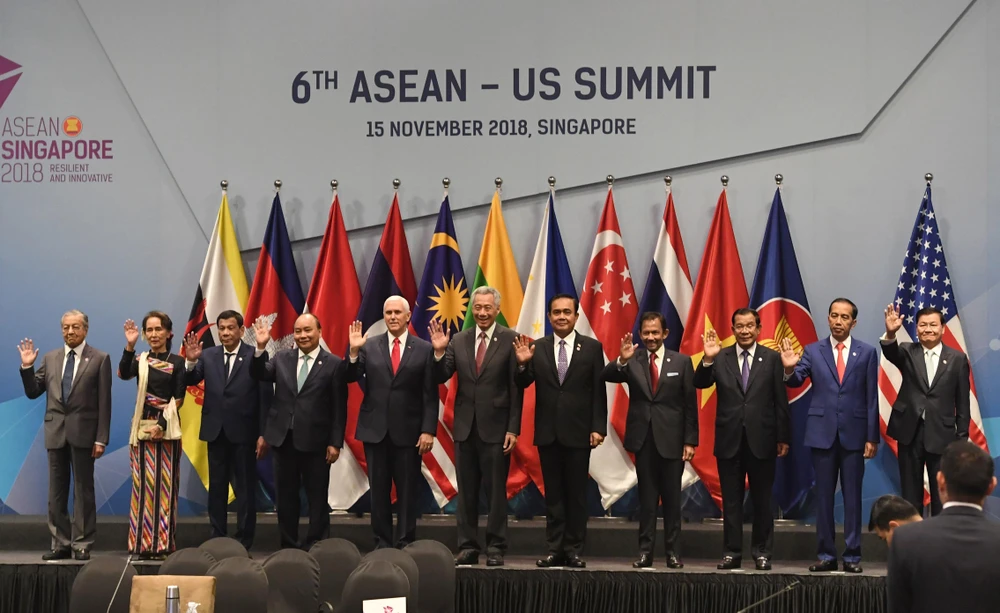 Mỹ khẳng định quyền của các nước tại Ấn Độ Dương-Thái Bình Dương tại Hội nghị cấp cao ASEAN-Mỹ ở Singapore ngày 15/11/2018. (Ảnh: AFP/ TTXVN)