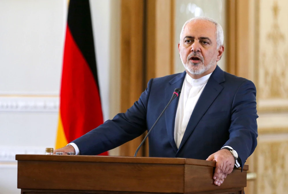 Ngoại trưởng Iran Mohammad Javad Zarif phát biểu tại cuộc họp báo ở Tehran ngày 10/6/2019. (Ảnh: AFP/TTXVN)
