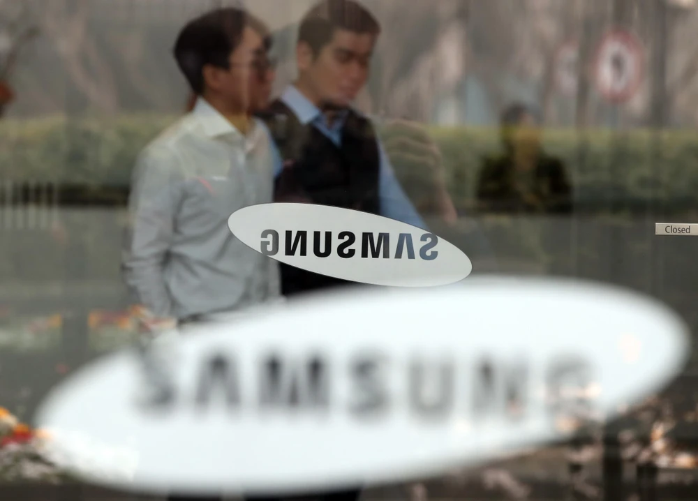 Biểu tượng Samsung tại trụ sở ở Seoul, Hàn Quốc. (Ảnh: Yonhap/TTXVN)