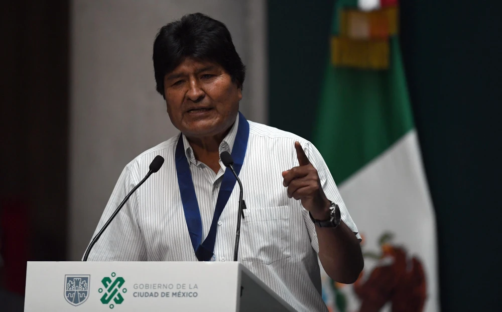 Cựu Tổng thống Bolivia Evo Morales tại cuộc họp báo ở Mexico City, Mexico ngày 13/11/2019. (Ảnh: AFP/TTXVN)