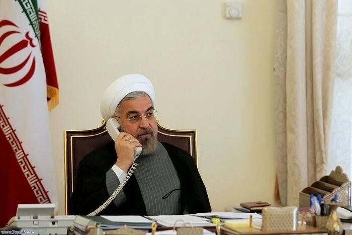 Tổng thống Iran Hassan Rouhani trong cuộc điện đàm với Chủ tịch Hội đồng châu Âu Charles Michel. (Ảnh: IRNA/TTXVN)
