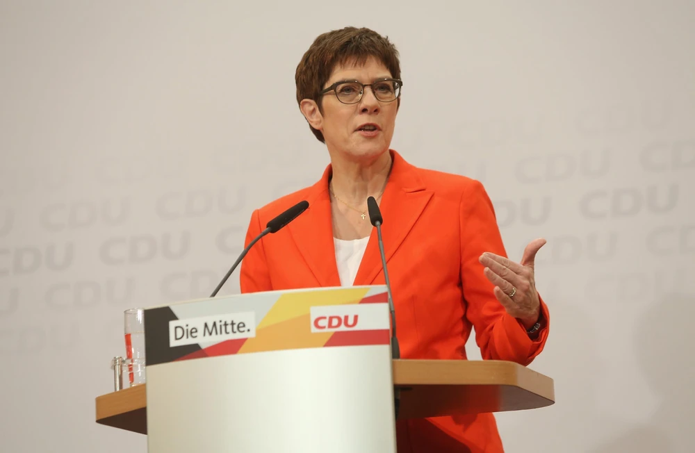 Chủ tịch CDU Annegret Kramp-Karrenbauer phát biểu tại cuộc họp báo ở Berlin ngày 7/2/2020. (Ảnh: AFP/TTXVN)