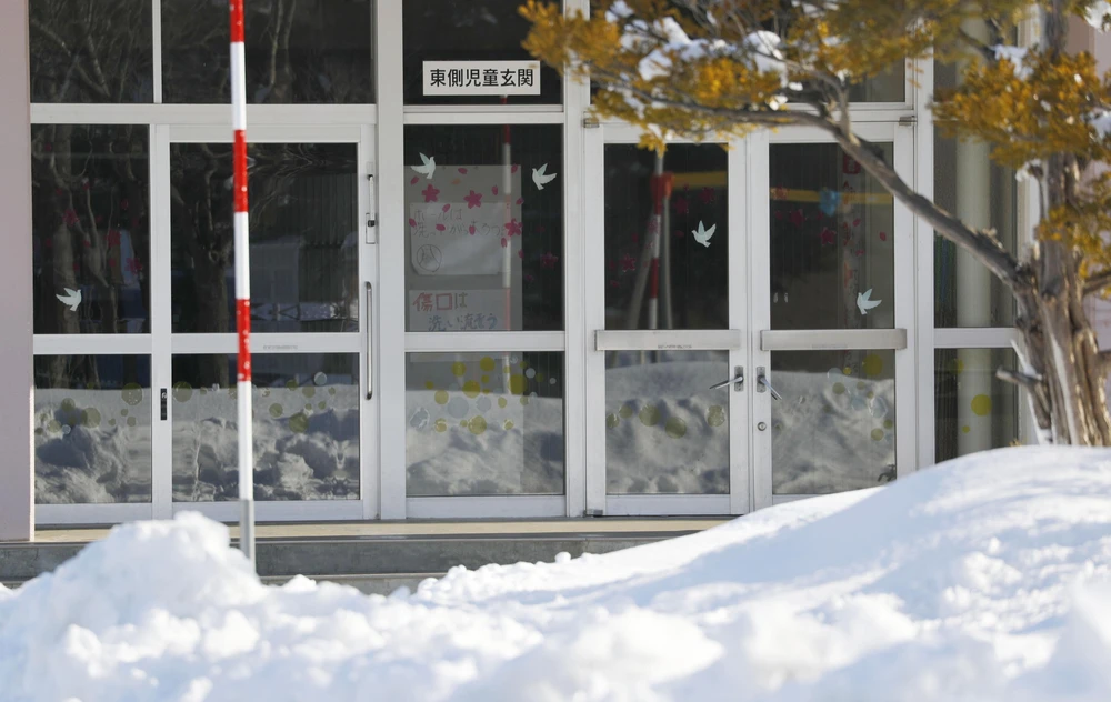 Trường học đóng cửa do lo ngại dịch COVID-19 tại Hokkaido, Nhật Bản, ngày 27/2/2020. (Ảnh: THX/TTXVN)