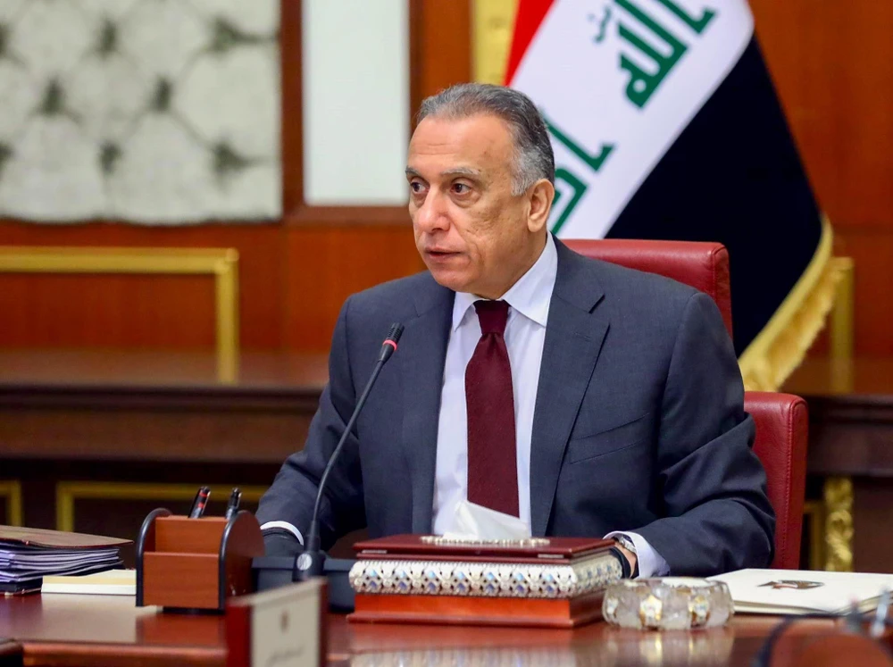 Tân Thủ tướng Iraq Mustafa al-Kadhimi tại cuộc họp nội các ở Baghdad, Iraq, ngày 9/5/2020. (Ảnh: AFP/TTXVN)