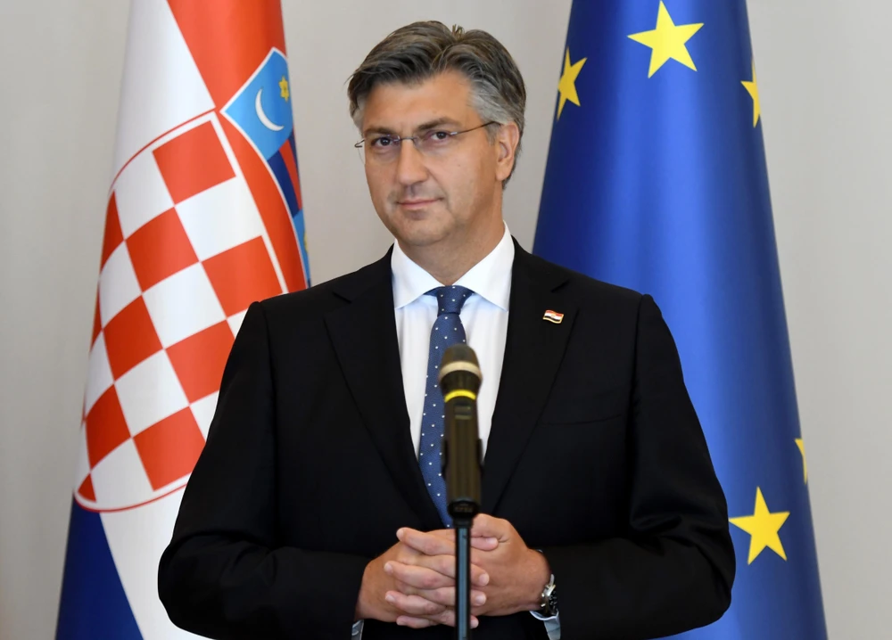Tân Thủ tướng Croatia đồng thời là Chủ tịch đảng Liên minh Dân chủ Croatia (HDZ) Andrej Plenkovic trong cuộc họp báo tại Zagreb ngày 16/7/2020. (Ảnh: AFP/TTXVN)