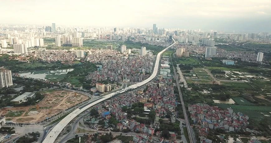Đường vành đai 3 nối cầu Thăng Long-Mai Dịch nhìn từ trên cao. (Nguồn: Vietnam+)