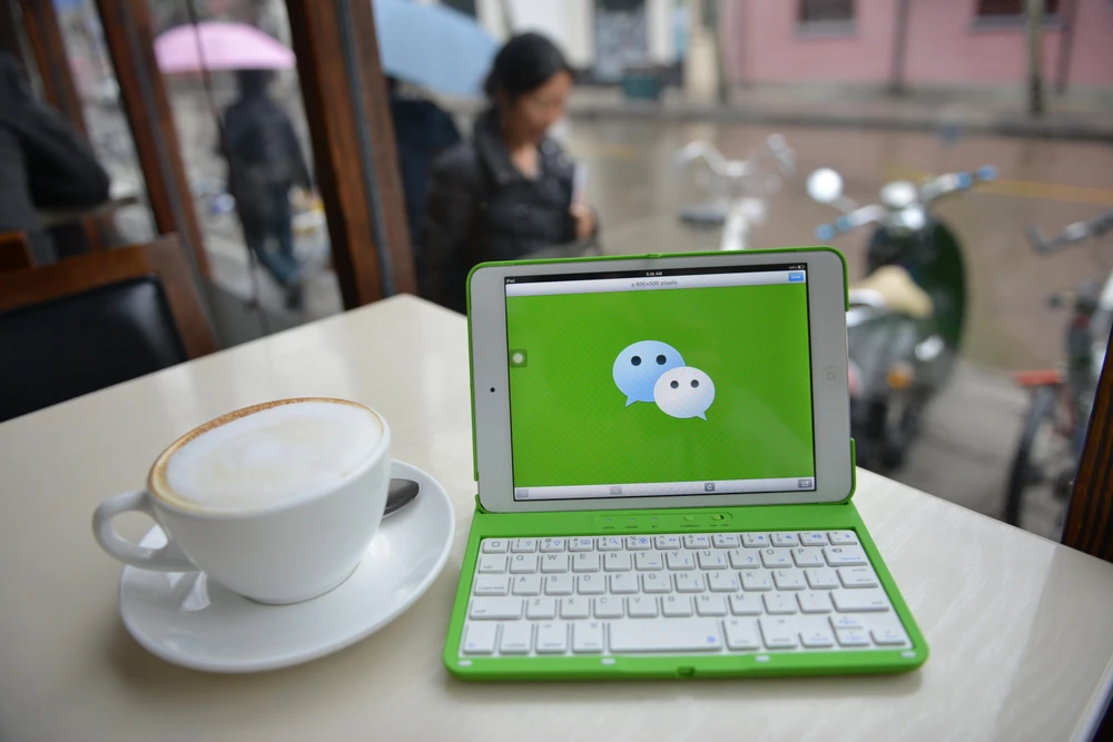 Biểu tượng WeChat trên một màn hình máy tính ở Thượng Hải, Trung Quốc. (Ảnh: AFP/TTXVN)