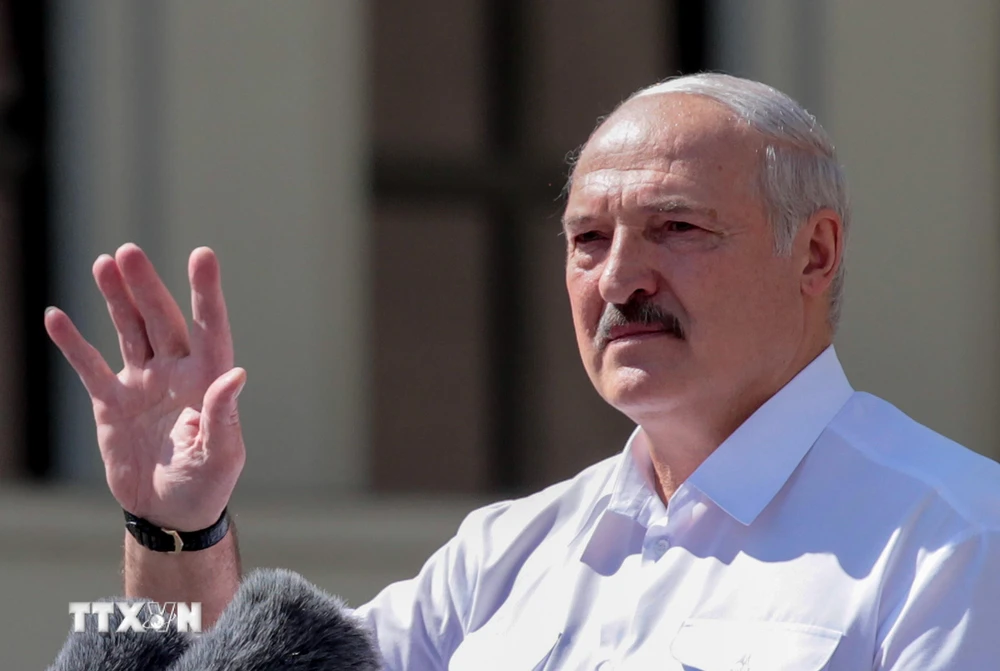 Tổng thống Belarus Alexander Lukashenko trong bài phát biểu tại Minsk ngày 16/8/2020. (Ảnh: AFP/TTXVN)