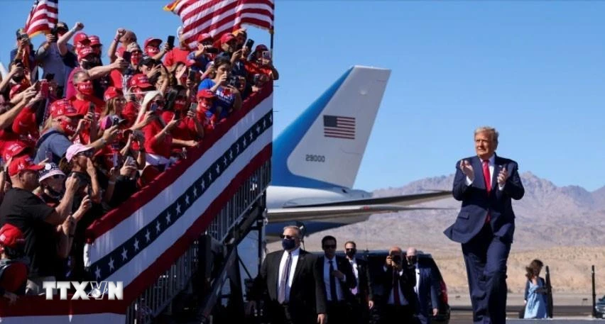 Tổng thống Mỹ Donald Trump trong chiến dịch vận động tranh cử ở thành phố Bullhead, bang Arizona. (Ảnh: Reuters/TTXVN)