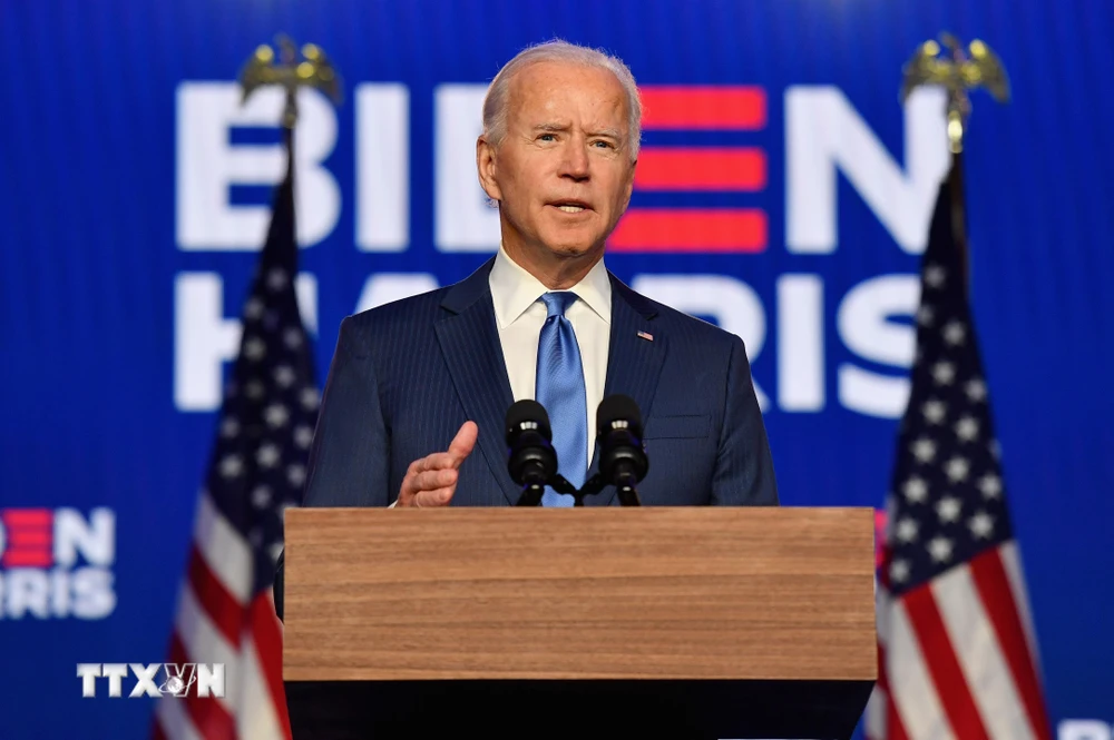 Ông Joe Biden đã giành chiến thắng tại bang Pennsylvania, qua đó đủ số phiếu đại cử tri để chiến thắng và đắc cử Tổng thống Mỹ. (Ảnh: AFP/TTXVN)