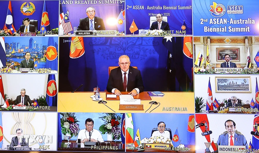 Thủ tướng Australia Scott Morrison cùng các nhà lãnh đạo ASEAN tham dự hội nghị. (Ảnh: Thống Nhất – TTXVN)