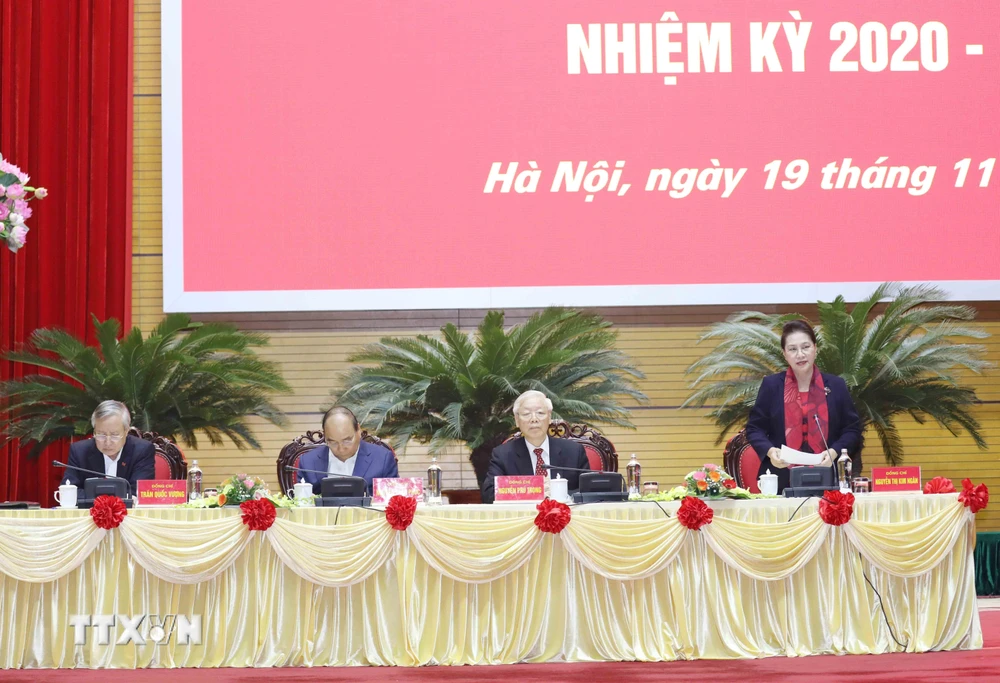 Chủ tịch Quốc hội Nguyễn Thị Kim Ngân điều hành hội nghị. (Ảnh: Phương Hoa/TTXVN)