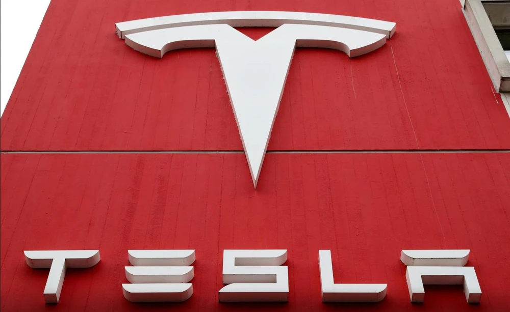 Biểu tượng Tesla. (Ảnh: Reuters)