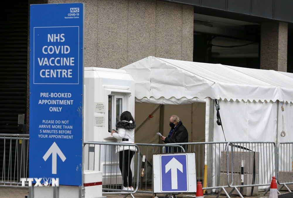Một điểm tiêm chủng vaccine ngừa COVID-19 tại London, Anh, ngày 4/3/2021. (Ảnh: THX/TTXVN)