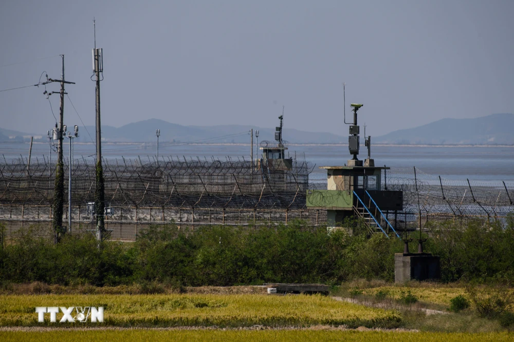 Một chốt canh gác của Hàn Quốc ở Khu phi quân sự (DMZ), giáp giới với Triều Tiên. (Ảnh: AFP/TTXVN)