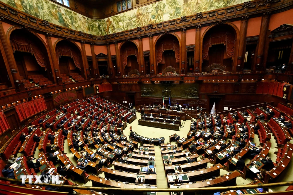 Toàn cảnh một cuộc họp Quốc hội Italy ở Rome, Italy. (Ảnh: AFP/TTXVN)