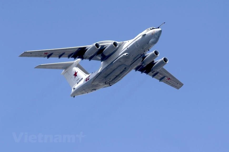 Máy bay do thám và cảnh báo sớm tầm xa A-50U của Không quân Nga (Ảnh: Trần Hiếu/Vietnam+)
