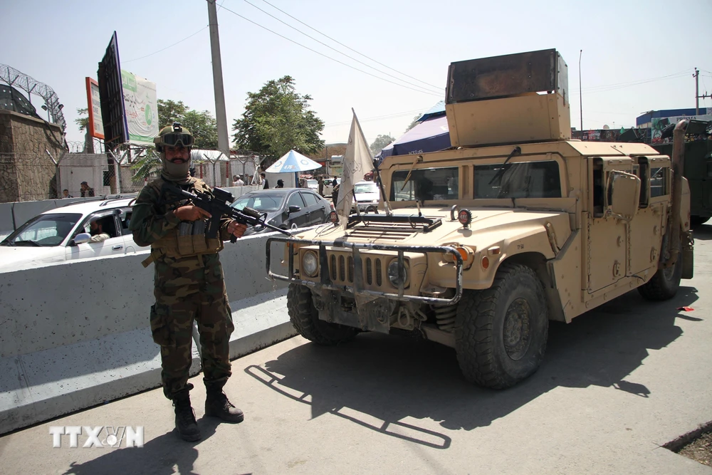 Lực lượng Taliban gác tại thủ đô Kabul, Afghanistan, ngày 6/9/2021. (Ảnh: THX/TTXVN)