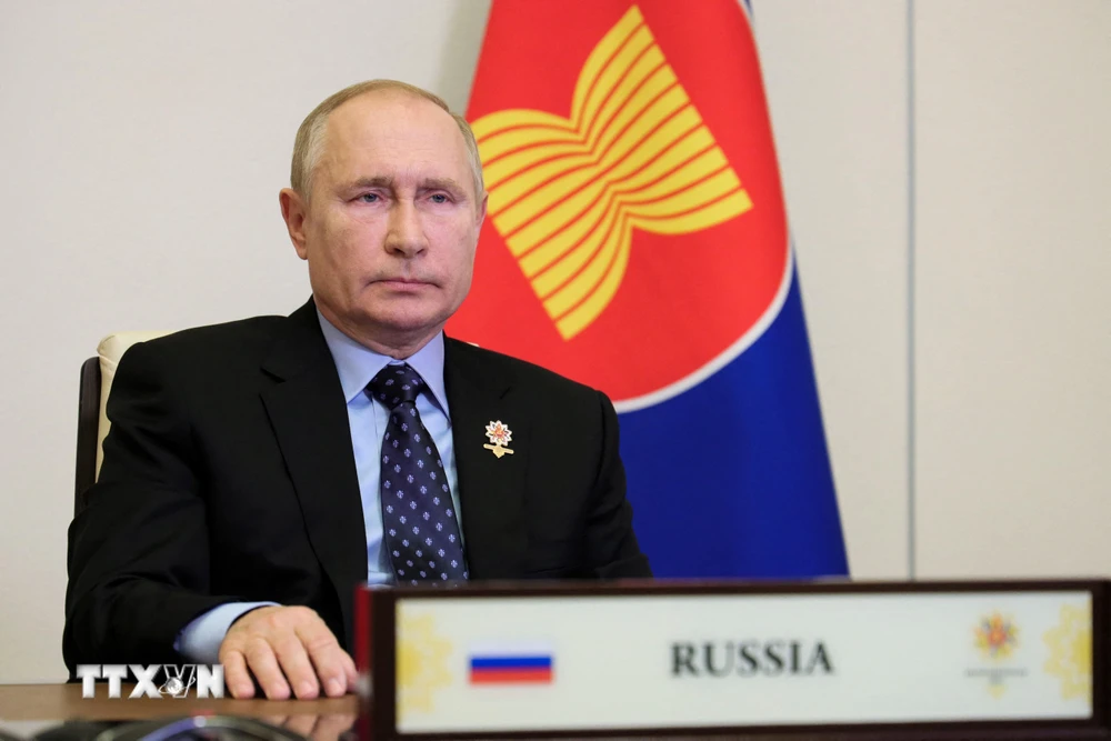 Tổng thống Nga Vladimir Putin phát biểu tại Hội nghị cấp cao Đông Á (EAS) lần thứ 16 diễn ra theo hình thức trực tuyến ngày 27/10/2021. (Ảnh: AFP/TTXVN)