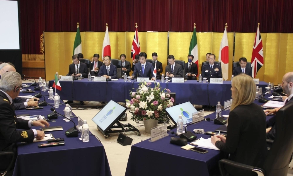 Các Bộ trưởng Quốc phòng Nhật Bản, Anh và Italy trong cuộc họp ở Tokyo ngày 14/12. (Nguồn: Kyodo)