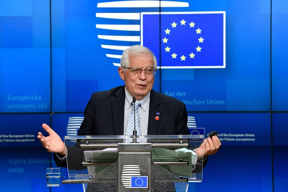 Đại diện cấp cao phụ trách chính sách an ninh và đối ngoại của Liên minh châu Âu (EU) Josep Borrell phát biểu trong một cuộc họp báo tại Brussels, Bỉ. (Ảnh: AFP/ TTXVN)