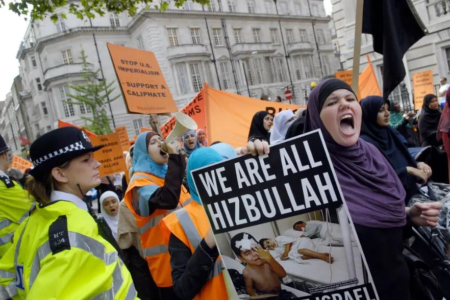 Một cuộc biểu tình của Hizb ut-Tahrir ở London năm 2006. (Ảnh: The New York Times)