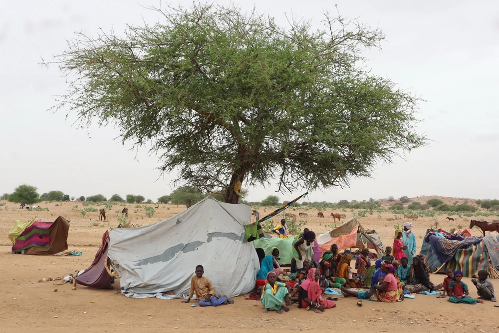 Người tị nạn Sudan tại Koufroun, gần Echbara, CH Chad ngày 1/5/2023. (Ảnh: AFP/TTXVN)