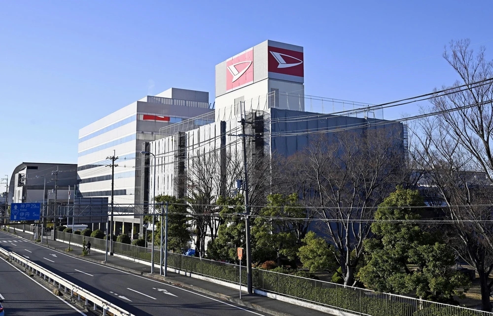 Trụ sở hãng ôtô Daihatsu tại Ikeda, Osaka, Nhật Bản. (Ảnh: Kyodo/TTXVN)