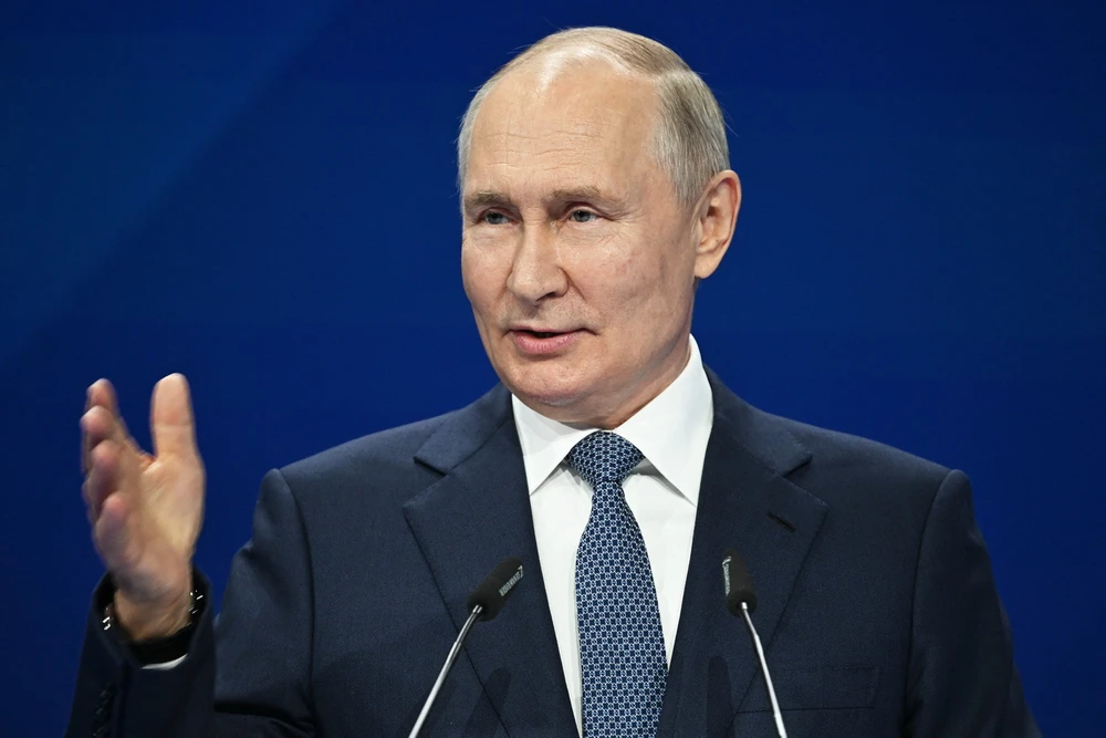 Tổng thống Nga Vladimir Putin phát biểu tại một sự kiện ở Moskva ngày 4/10/2023. (Ảnh: AFP/TTXVN)
