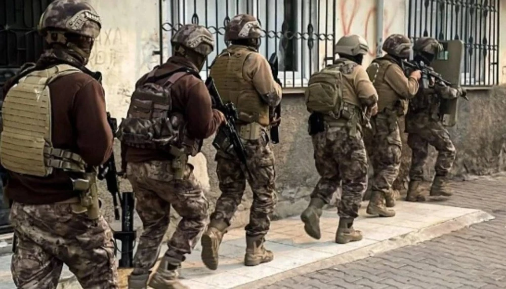 Lực lượng an ninh Thổ Nhĩ Kỳ truy quét các thành viên IS. (Ảnh: AAWsat)