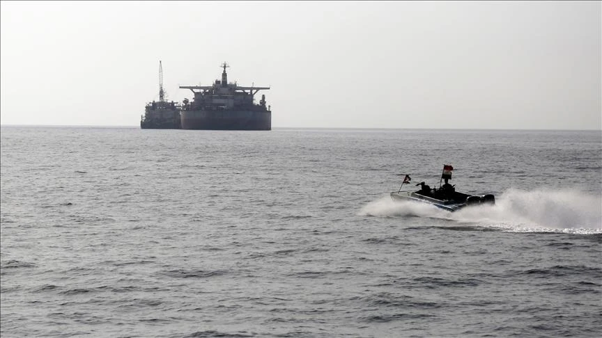 Tàu MADO của Mỹ ở Biển Đỏ bị Houthi tấn công bằng tên lửa- Ảnh 1.