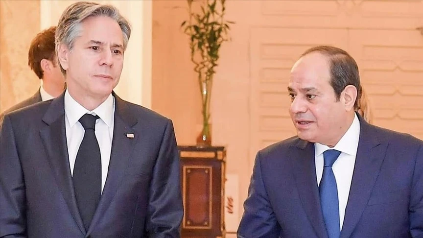 Ngoại trưởng Mỹ Antony Blinken (trái) và Tổng thống Ai Cập Abdel-Fattah al-Sisi. (Nguồn: AA)