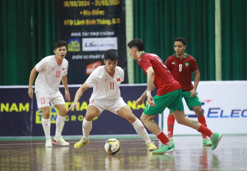 Đội tuyển futsal Việt Nam hòa 3-3 trước Maroc. (Ảnh: VFF)