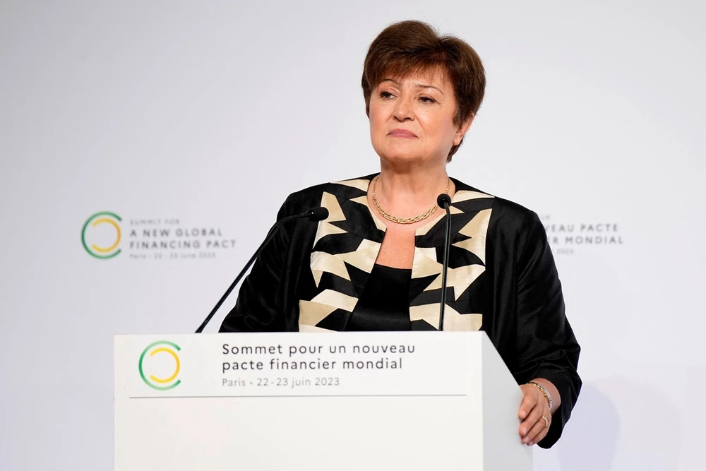 Tổng giám đốc IMF Kristalina Georgieva phát biểu tại cuộc họp báo ở Paris, Pháp, ngày 23/6/2023. (Ảnh: AFP/TTXVN)