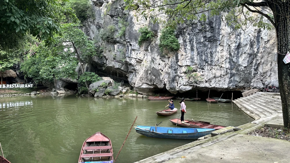 Độc đáo hệ thống hang động xuyên thủy ở Tam Cốc Bích Động- Ảnh 6.