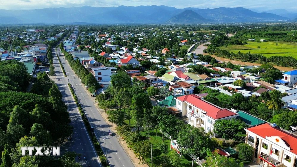 Thị trấn Tân Sơn (Ninh Thuận) phát triển đô thị theo hướng tăng trưởng xanh, thông minh. (Ảnh: Nguyễn Thành/TTXVN)